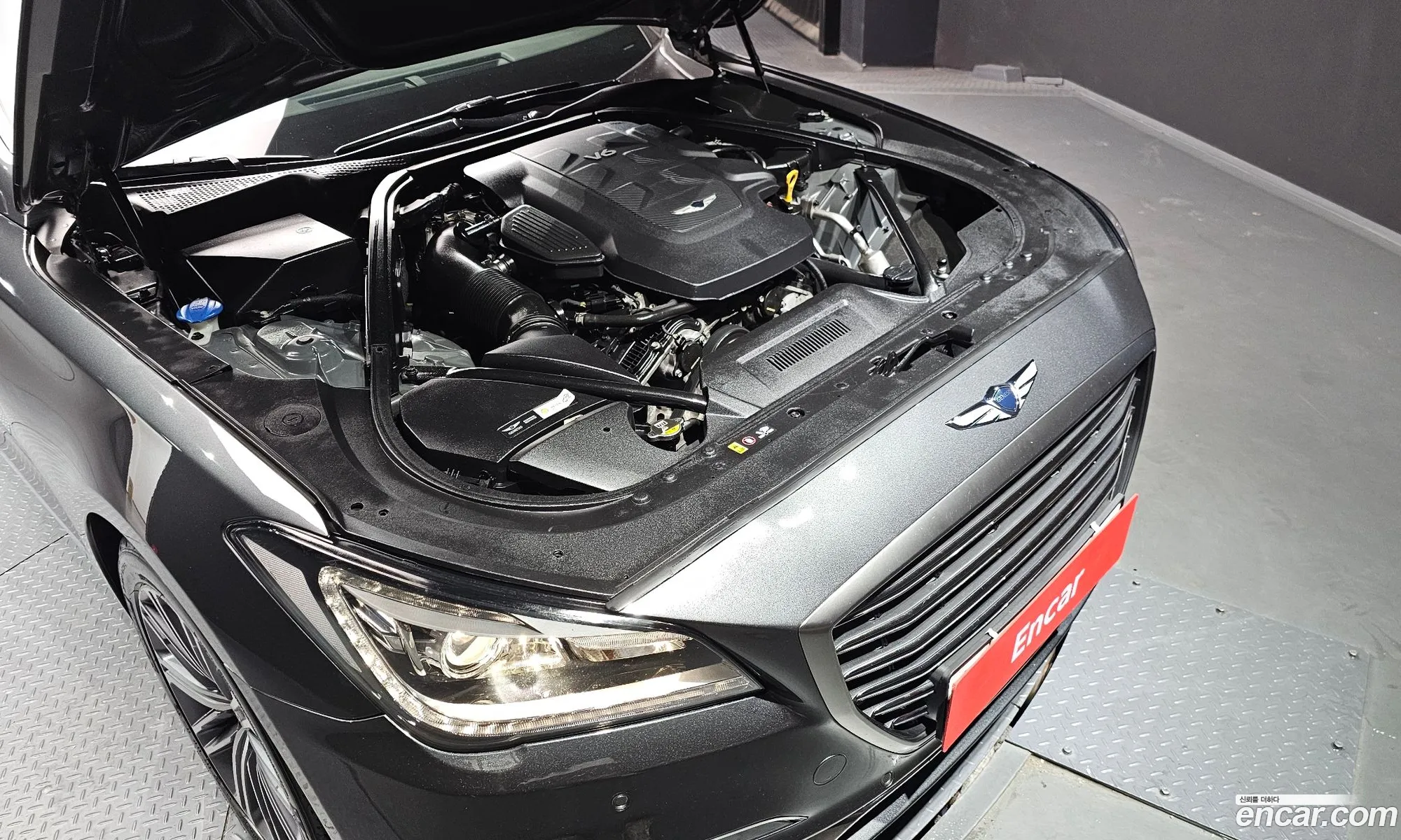 Genesis G80 2017 KMHGL41DDHU226512 — 13