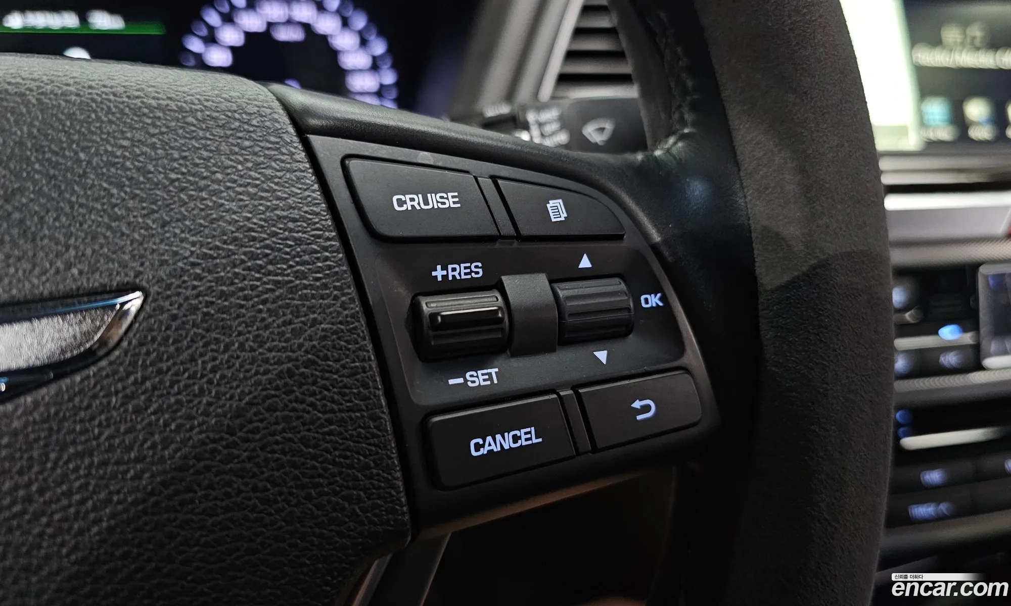 Genesis G80 2017 KMHGL41DDHU226512 — 7