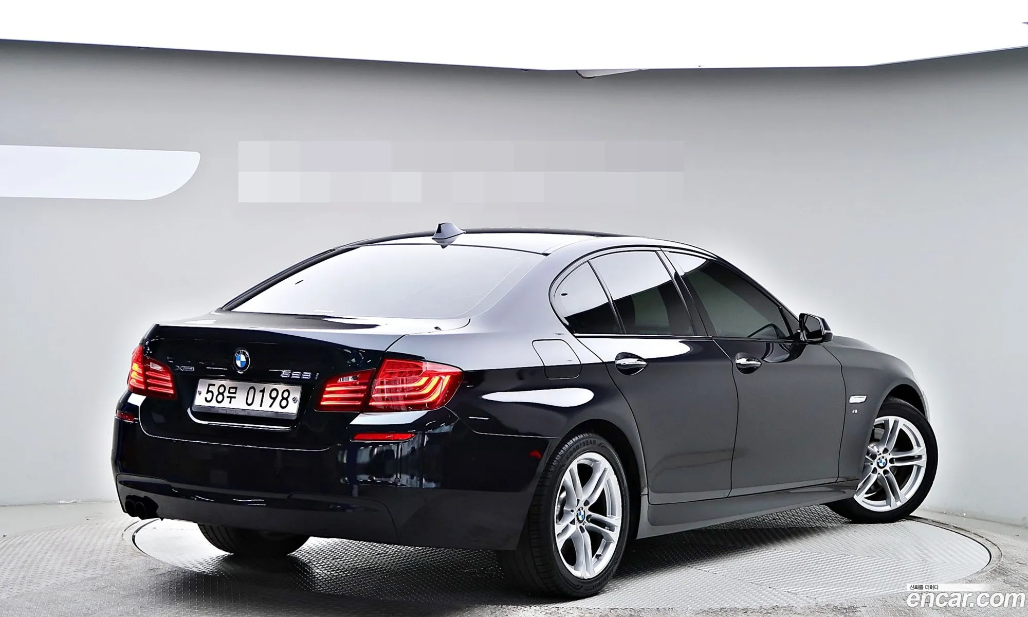 BMW 5 Series 2016 — 19