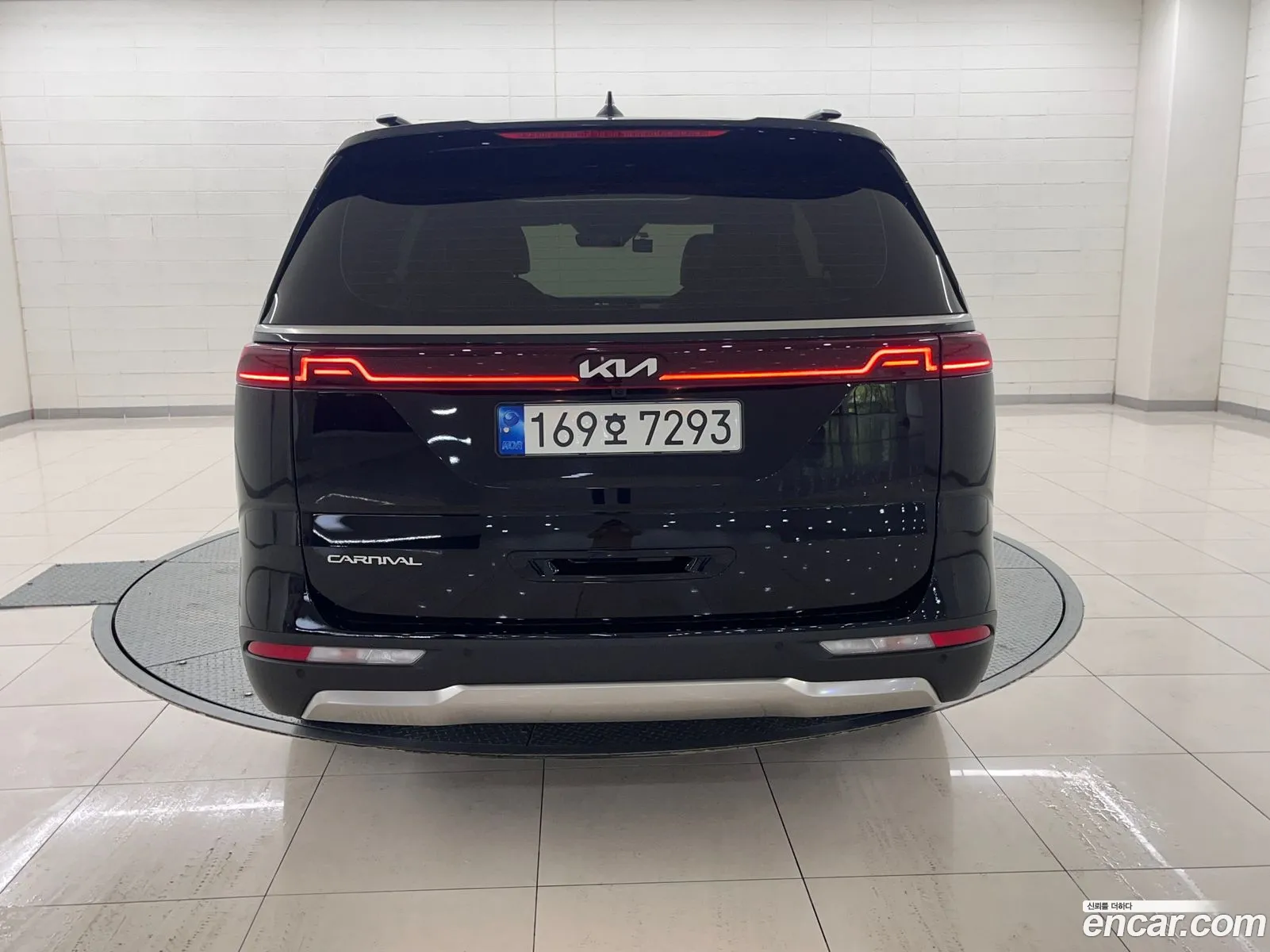 Kia Carnival 2022 — 4