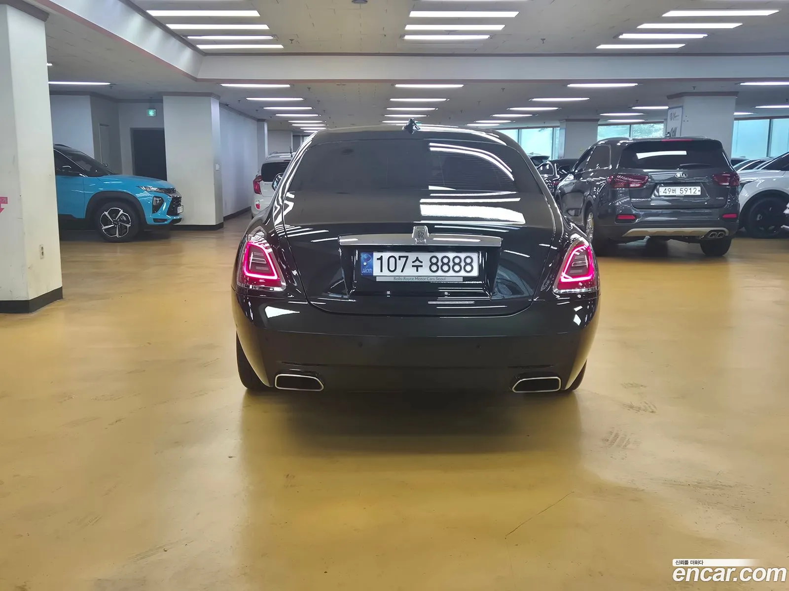 Rolls-Royce Ghost 2022 — 12