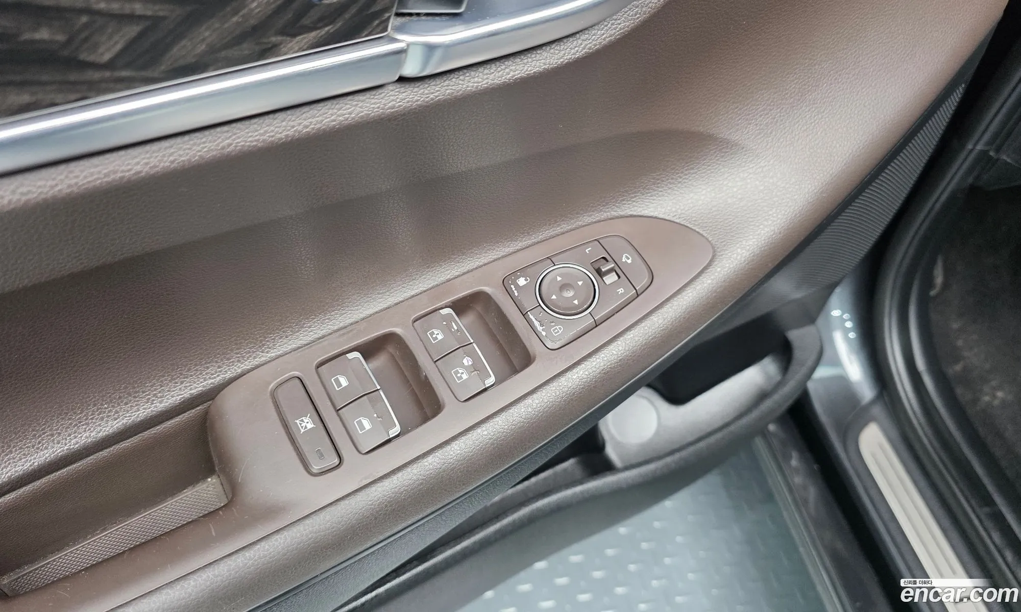 Hyundai Grandeur IG 2019 — 17