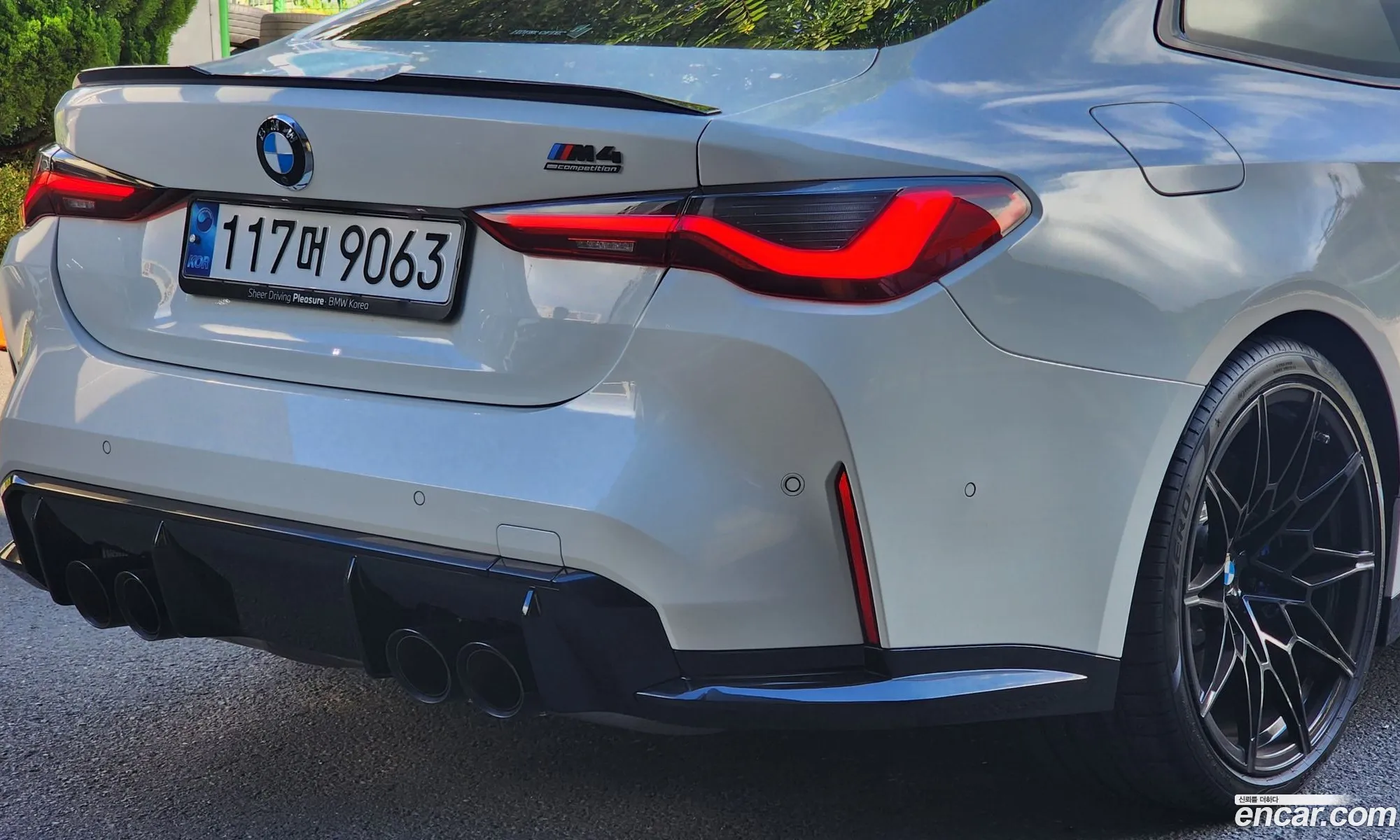 BMW M4 2023 — 3