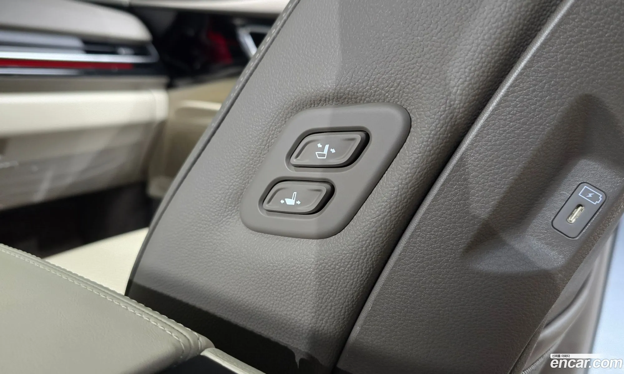 Kia Carnival 2024 — 18