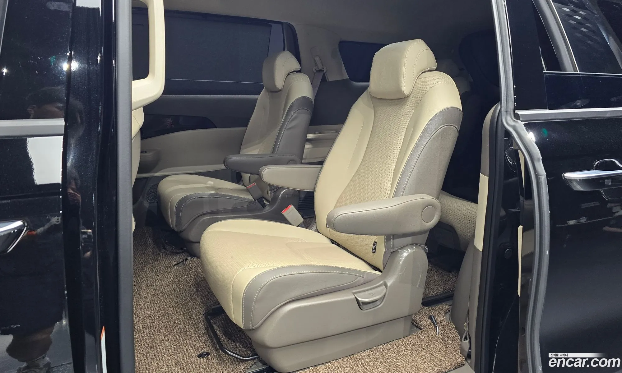 Kia Carnival 2024 — 6
