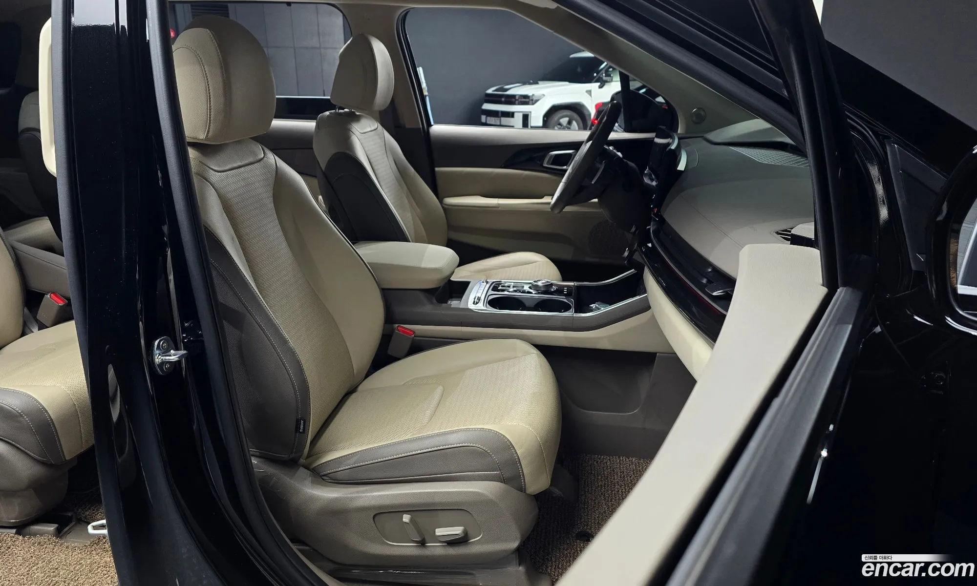 Kia Carnival 2024 — 30