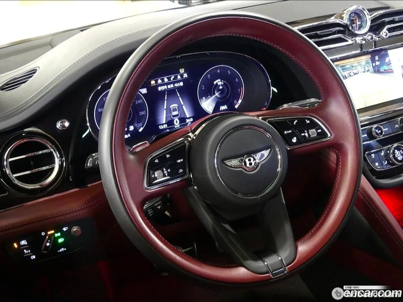 Bentley Bentayga 2022 — 3