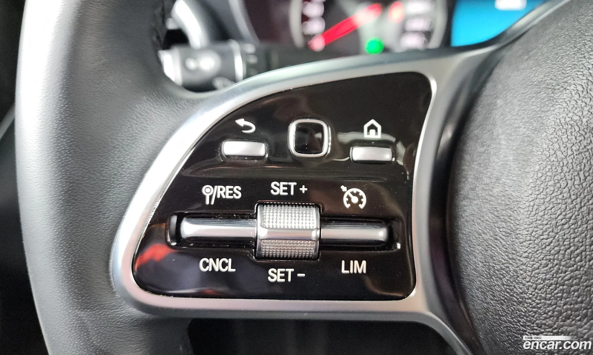 Mercedes-Benz C-Class W205 2019 WDDWF1FB111111111 — 10