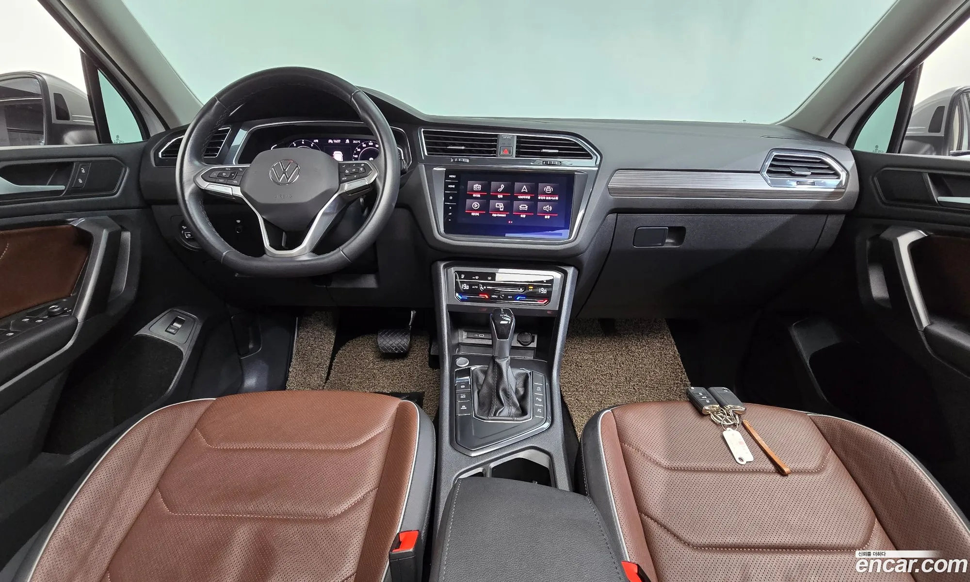 Volkswagen Tiguan Allspace 2023 — 24