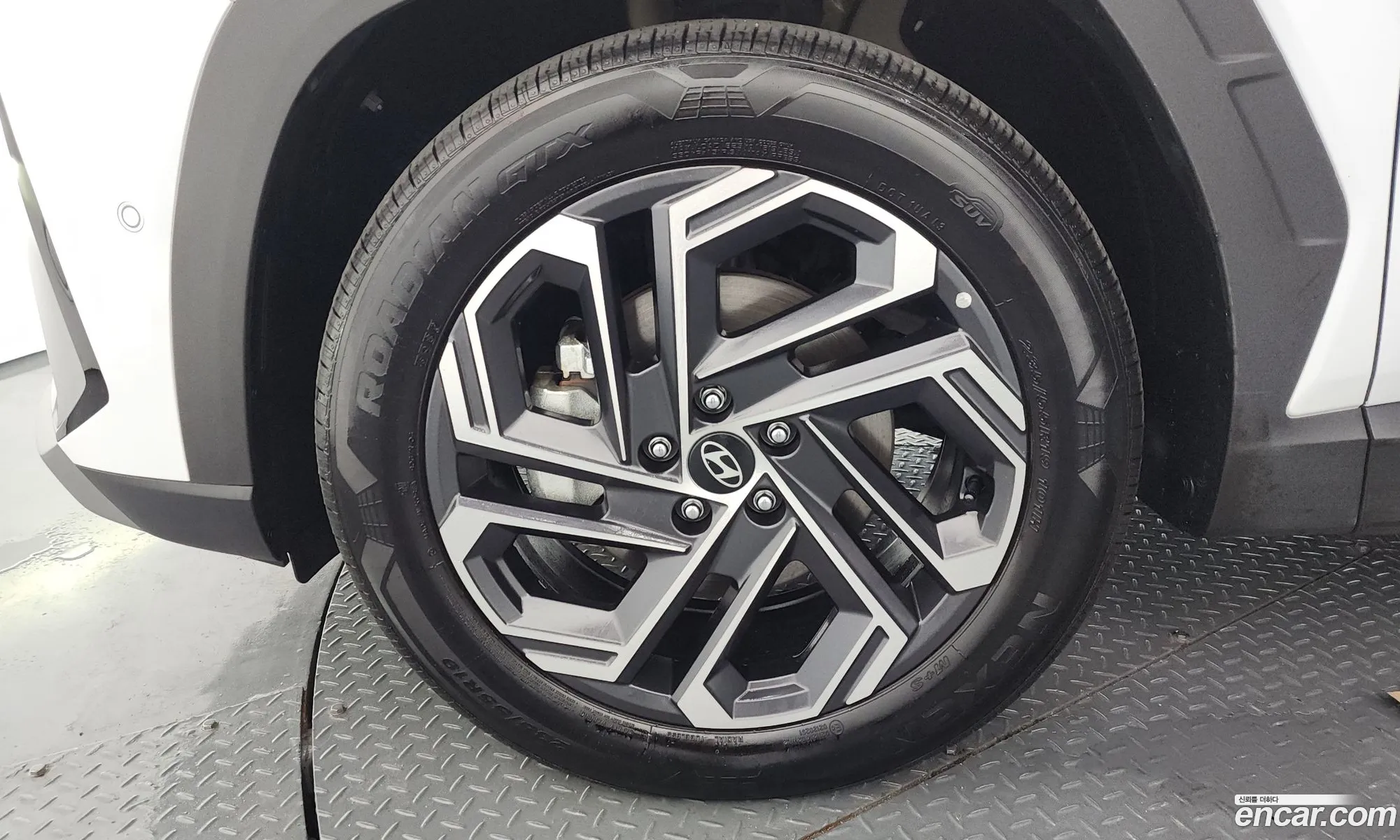 Hyundai Tucson Hybrid 2024 — 19
