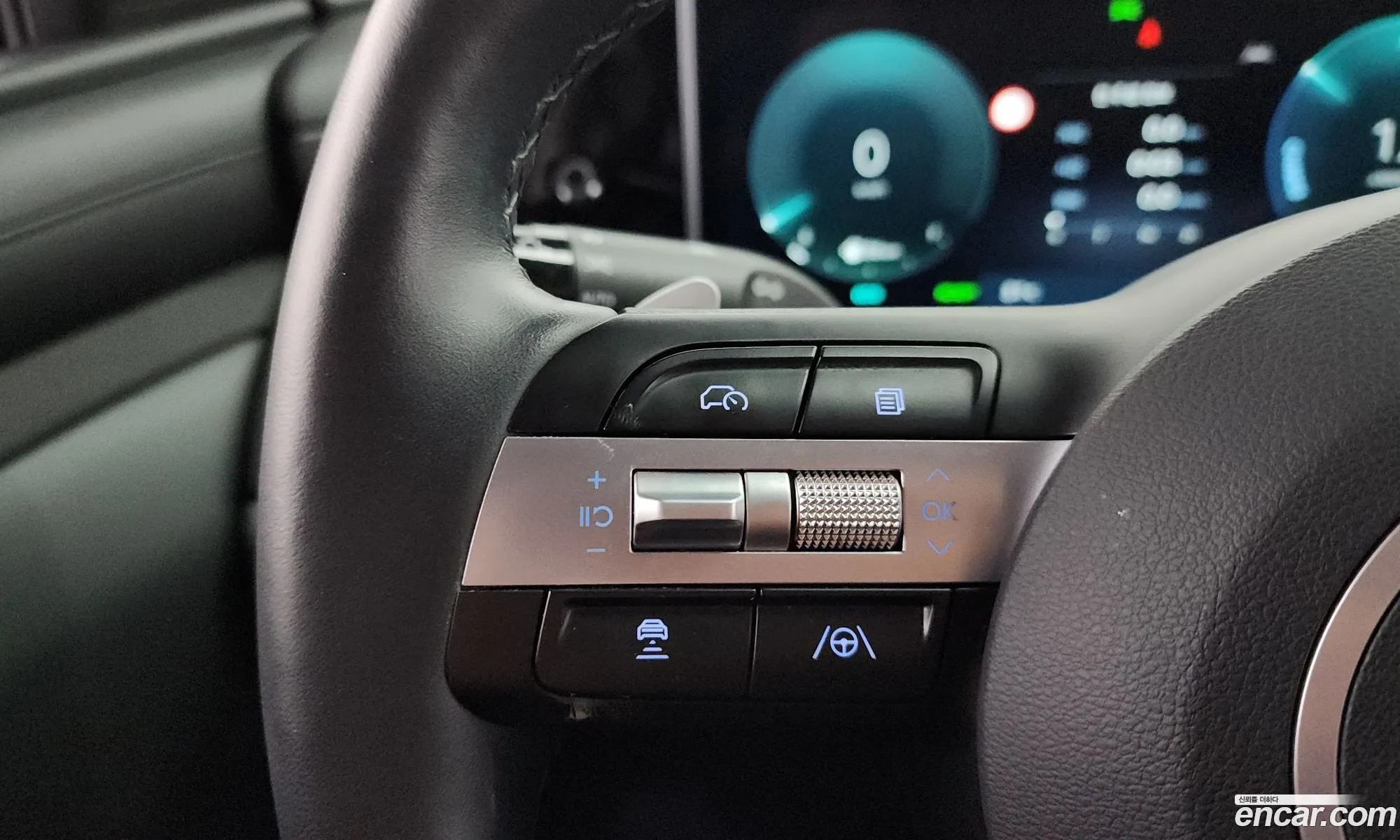 Hyundai Tucson Hybrid 2024 — 16
