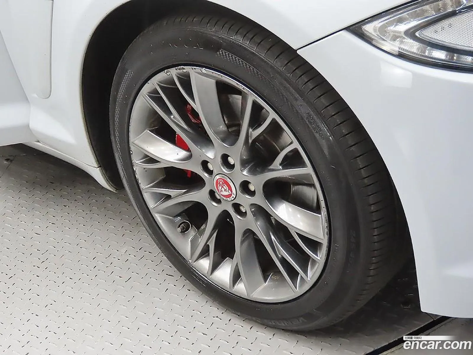 Jaguar XF 2015 — 5
