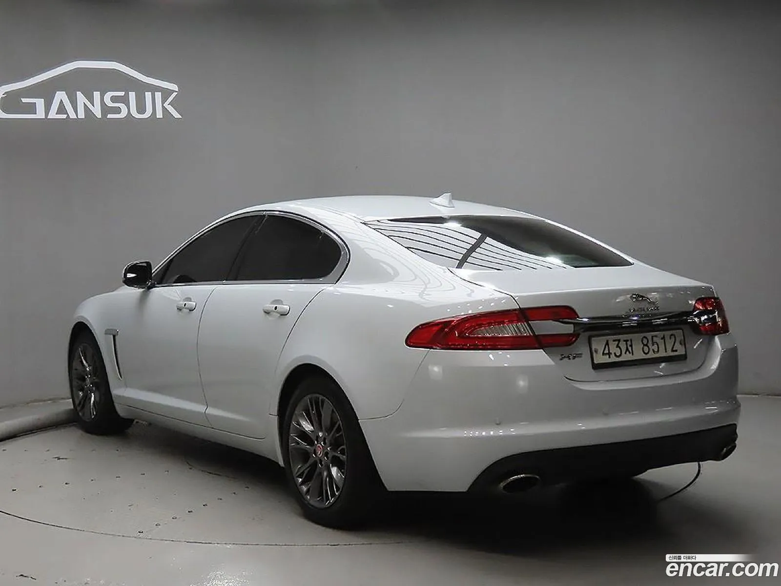 Jaguar XF 2015 — 2