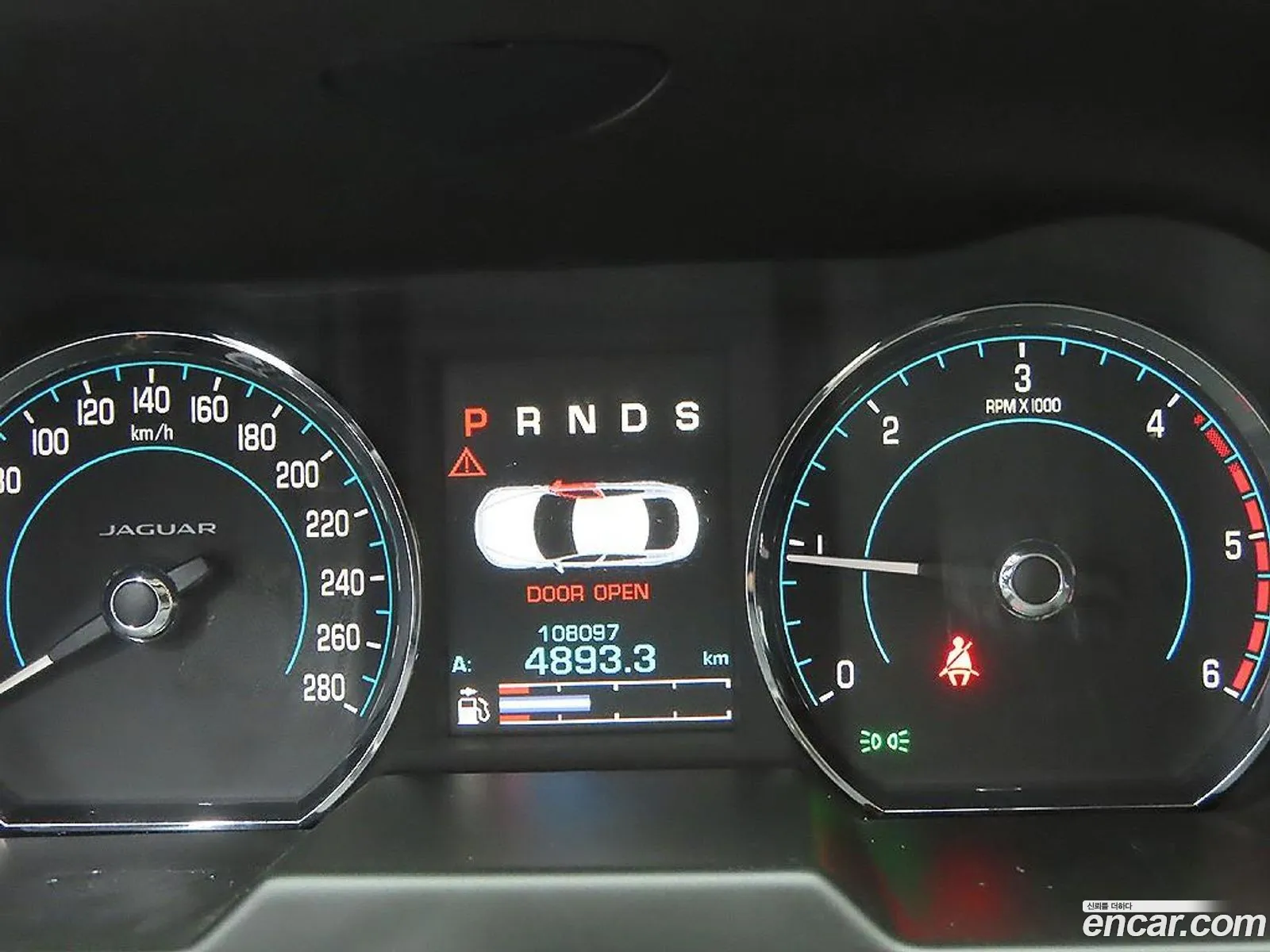 Jaguar XF 2015 — 19