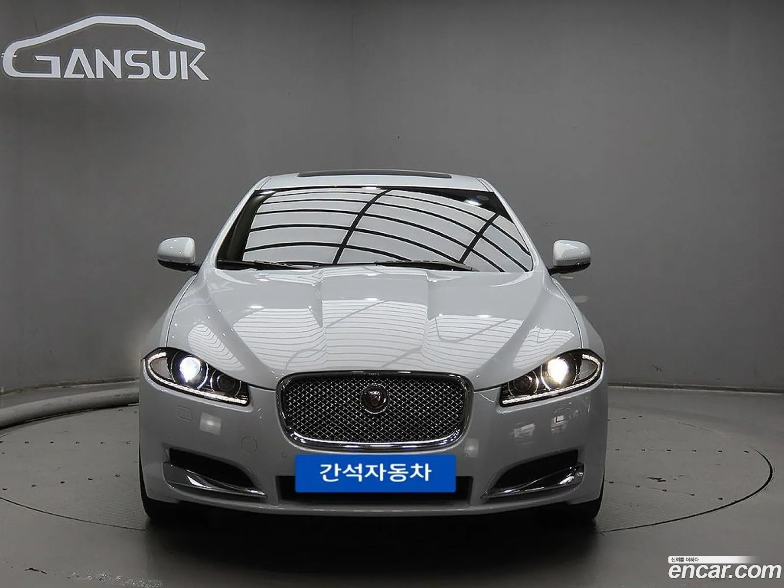 Jaguar XF 2015 — 16