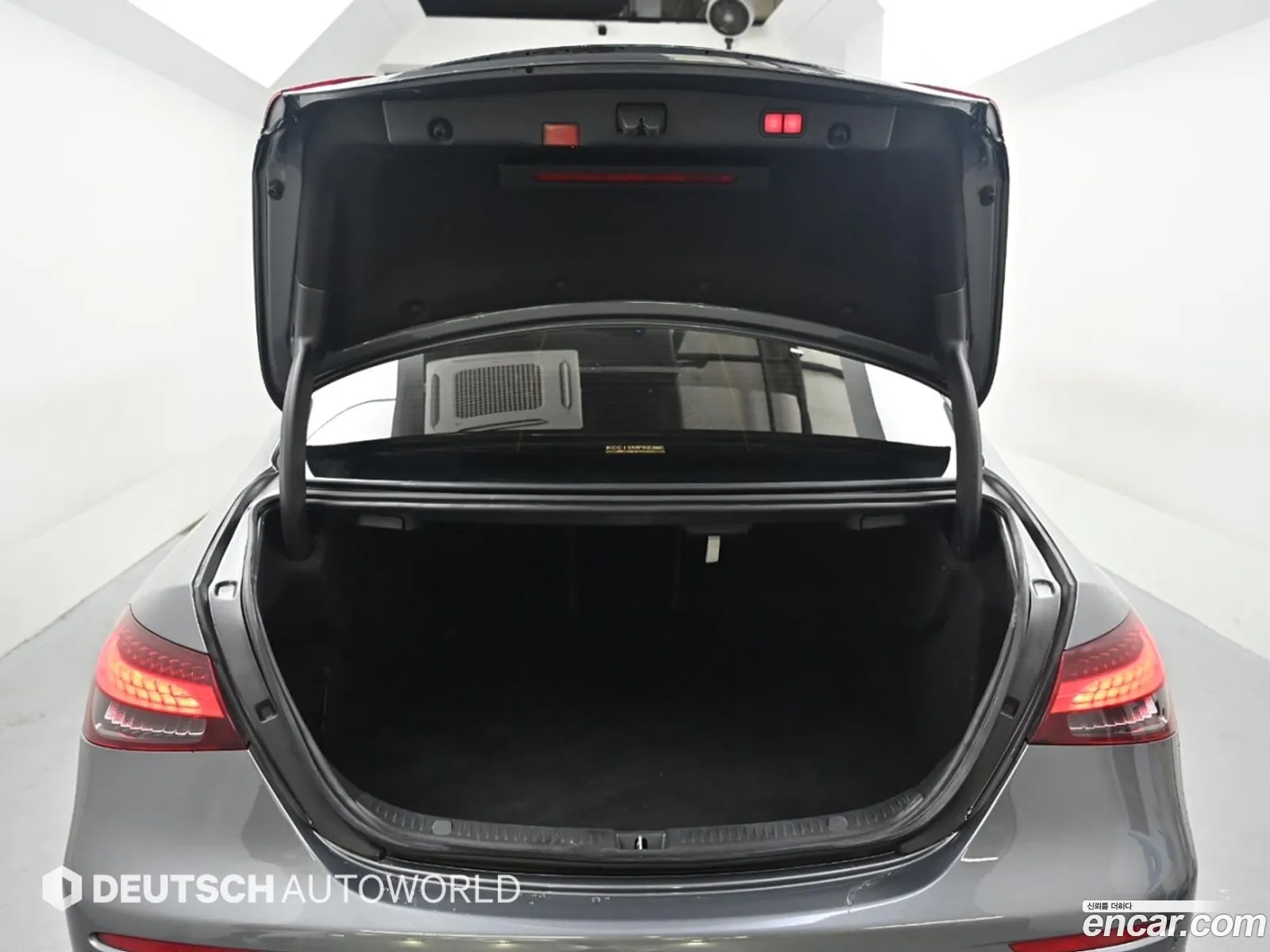 Mercedes-Benz E-Class W213 2022 — 13
