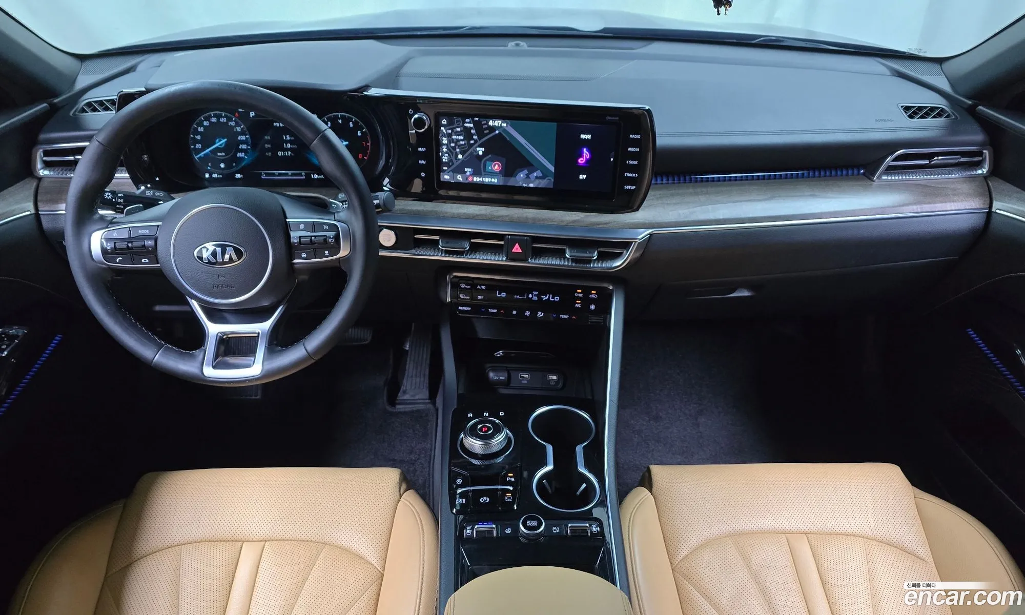 Kia K5 2019 KNAG541ABLA003550 — 4