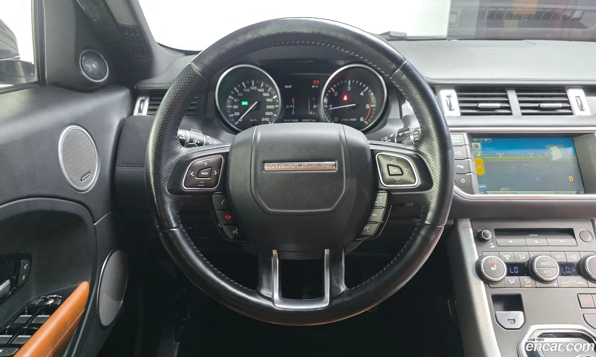 Land Rover Range Rover Evoque 2014 SALVA2BE0EH887091 — 16