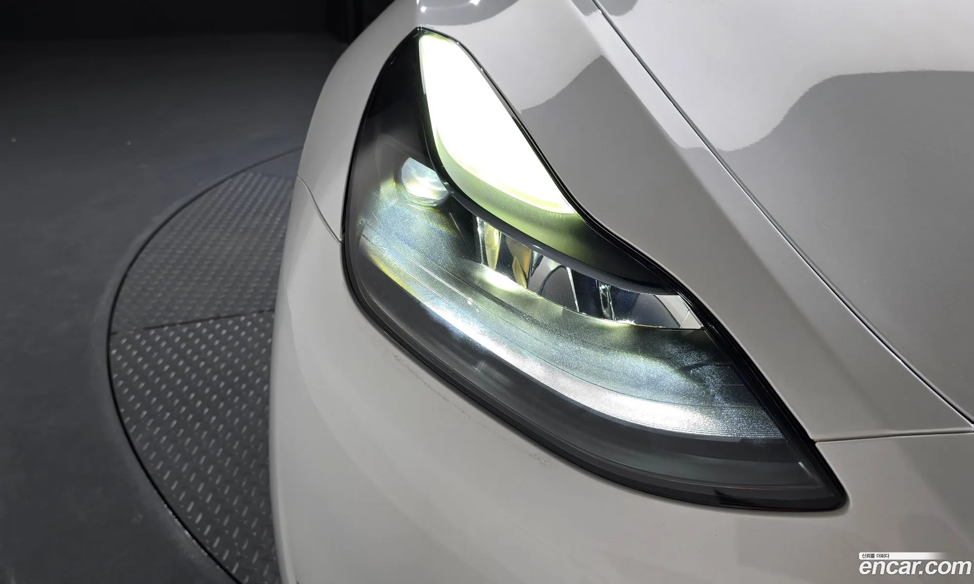 Tesla Model Y 2023 LRWYGCFSXPC131077 — 11