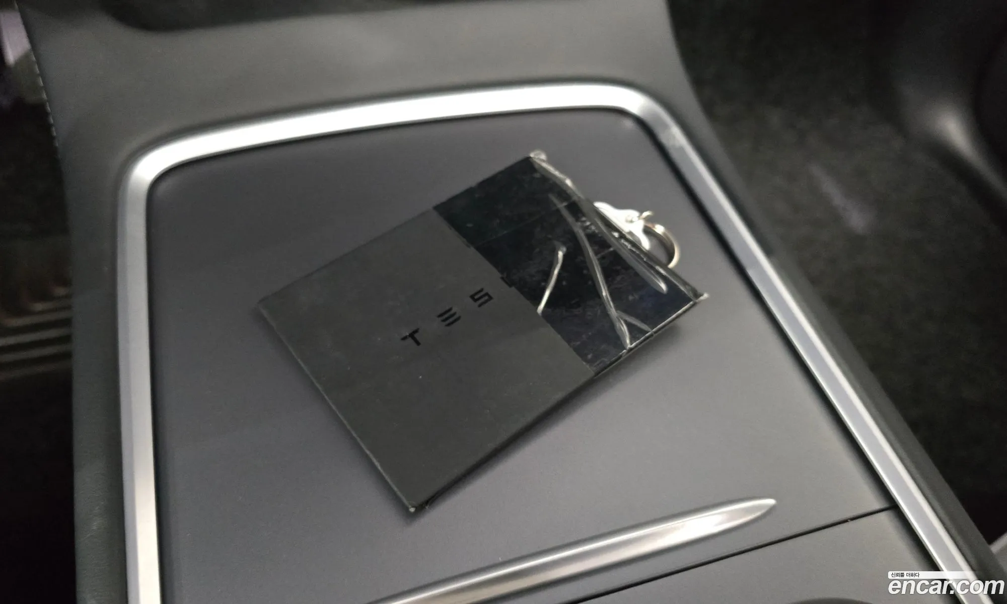 Tesla Model Y 2023 LRWYGCFSXPC131077 — 6