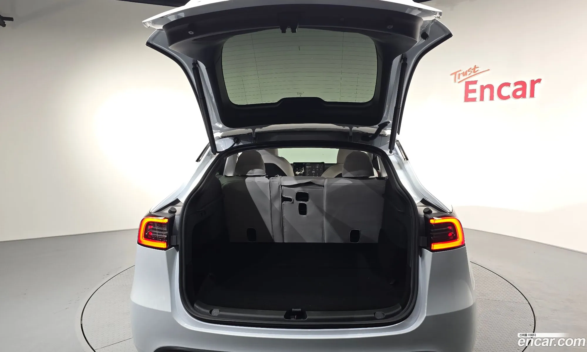 Tesla Model Y 2023 LRWYGCFSXPC131077 — 7