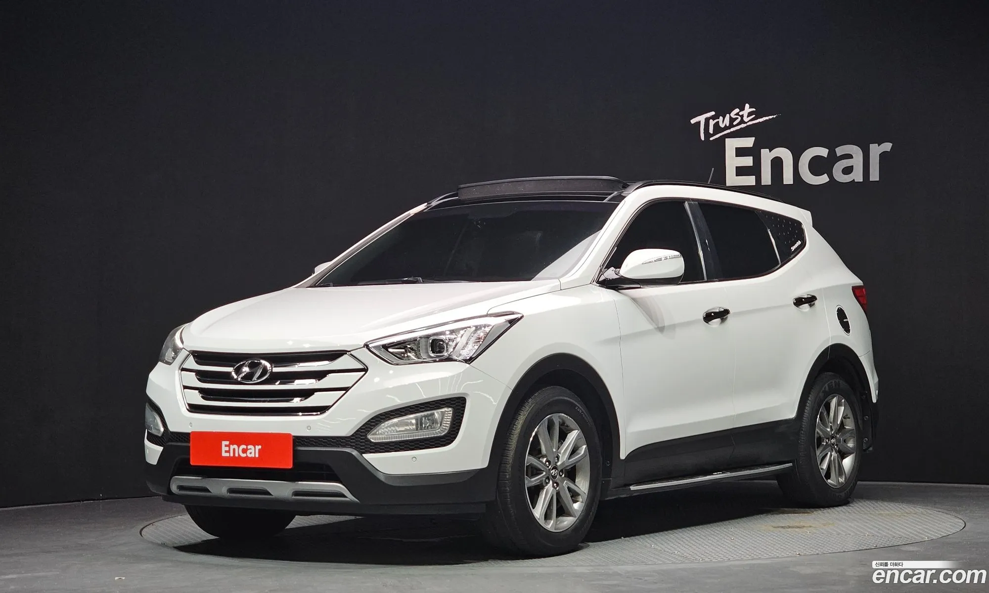 Hyundai Santa Fe DM 2013 KMHSW81UBEU182877 — 4