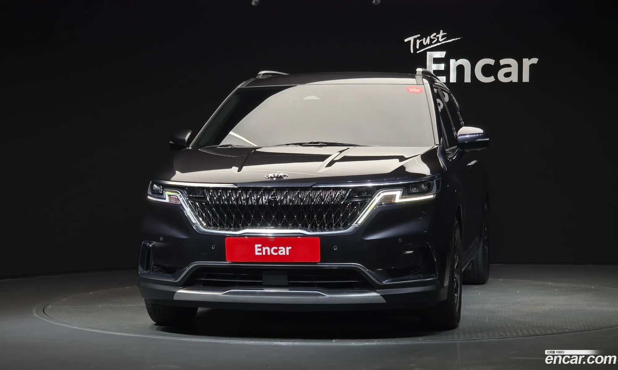 Kia Carnival 2021 KNANE81BBMS072184 — 2