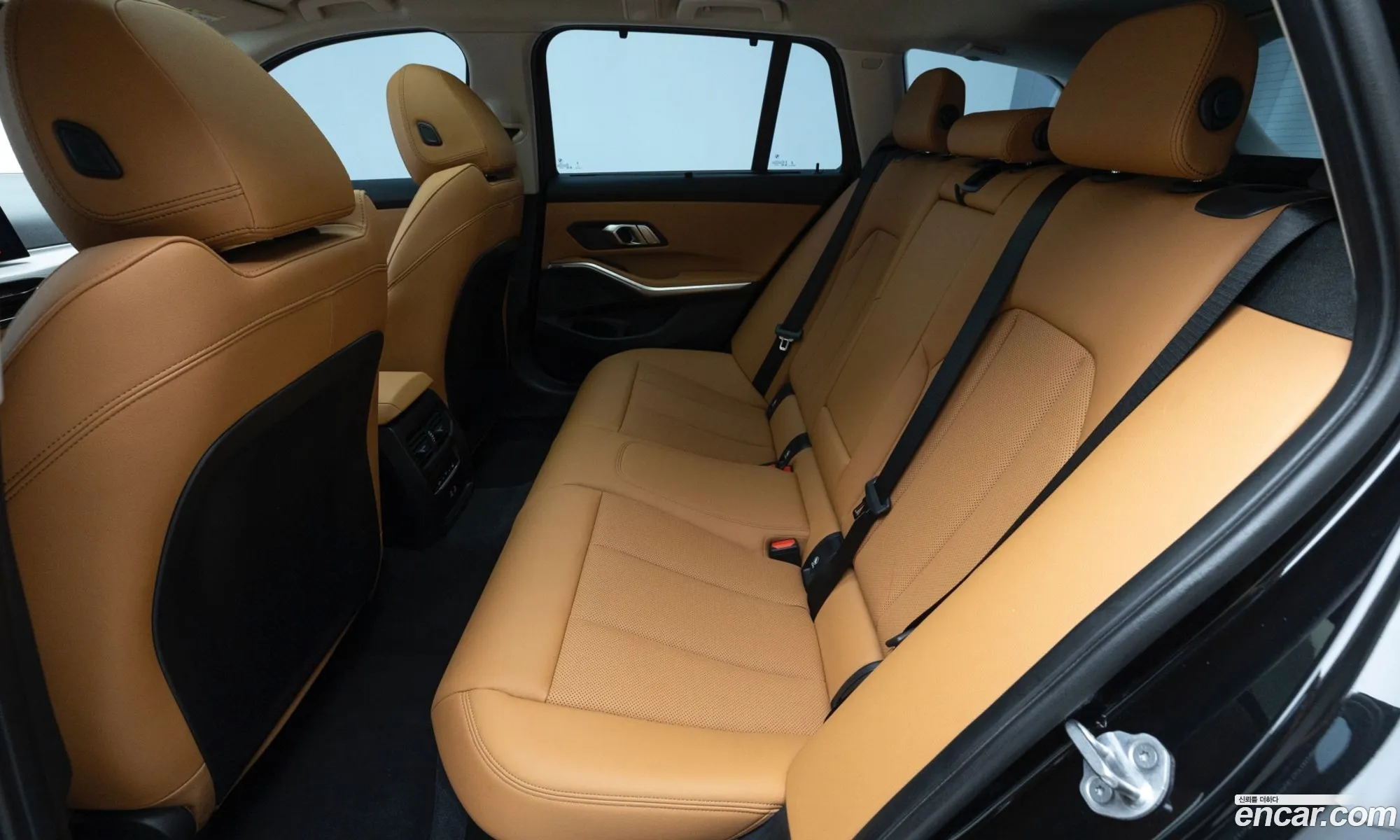 BMW 3 Series 2025 — 11