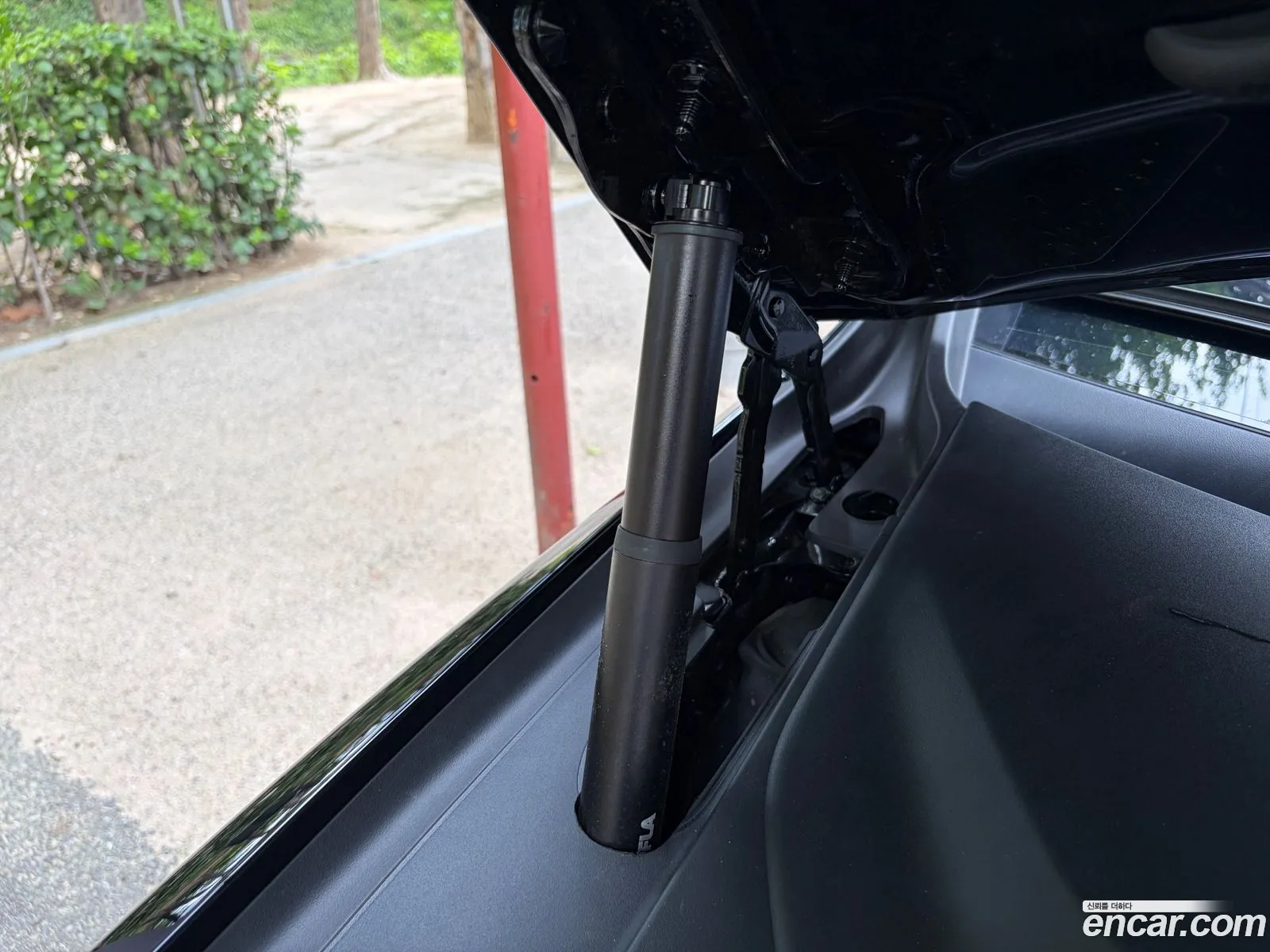 Tesla Model X 2026 — 18