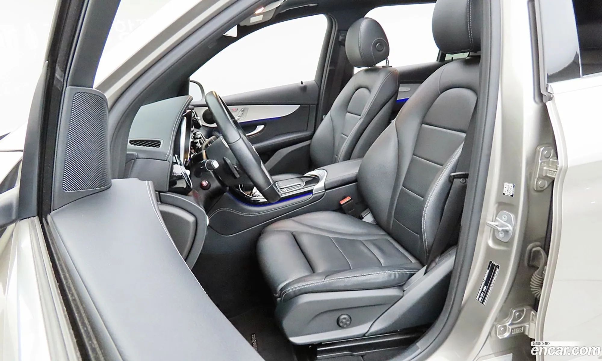 Mercedes-Benz GLC-Class X253 2021 — 17