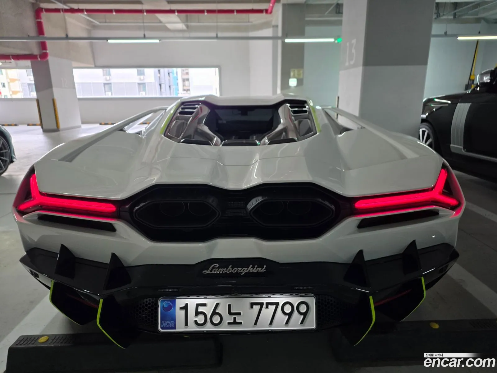 Lamborghini Revuelto 2025 — 6