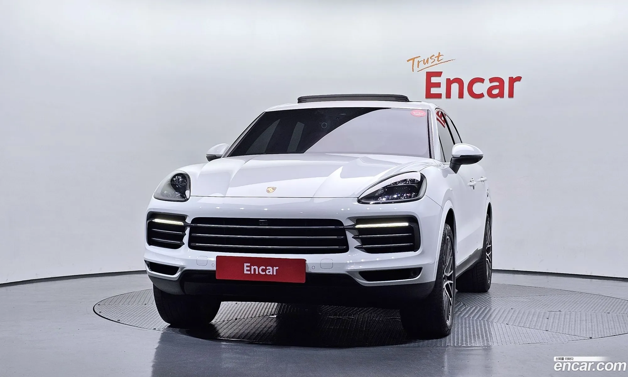 Porsche Cayenne 2019 — 19