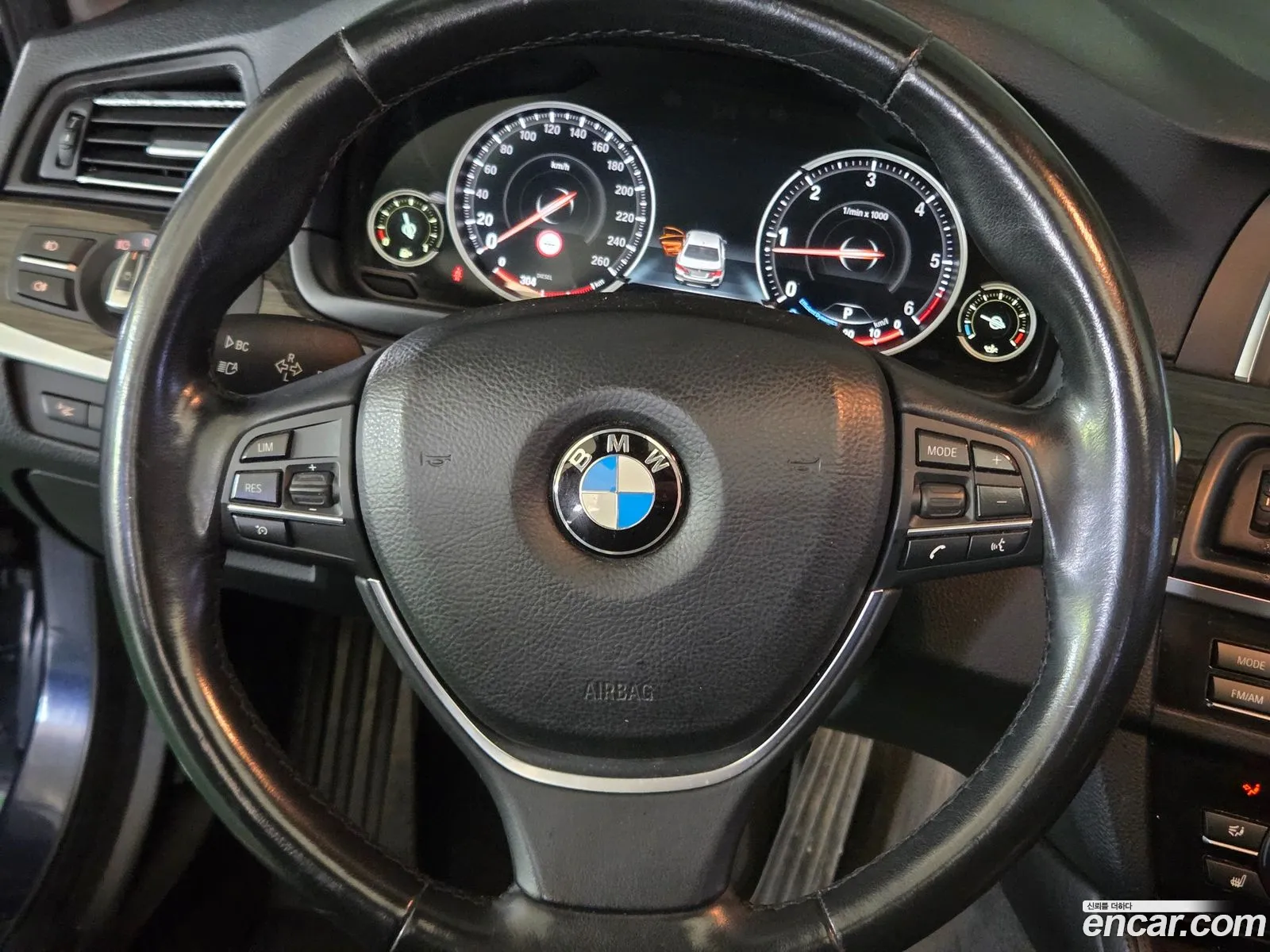 BMW 5 Series 2015 — 10