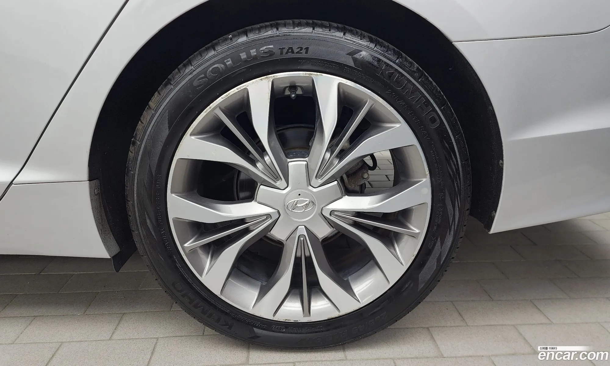 Hyundai LF Sonata 2014 — 20
