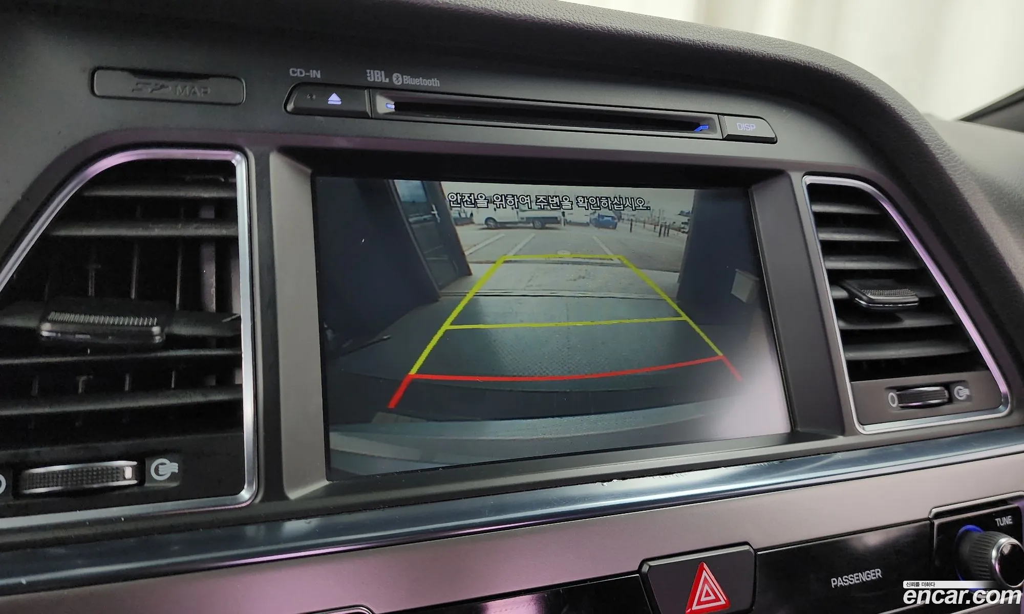 Hyundai LF Sonata 2014 — 25