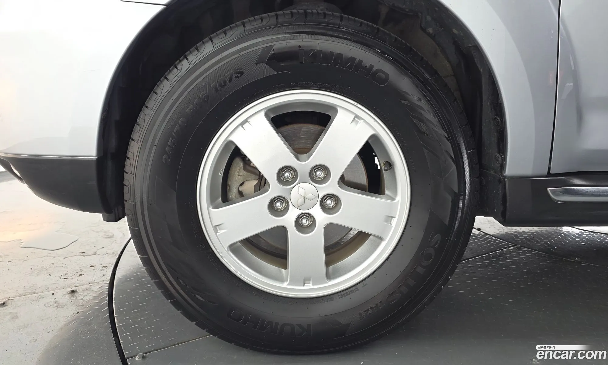 Mitsubishi Outlander 2010 — 20