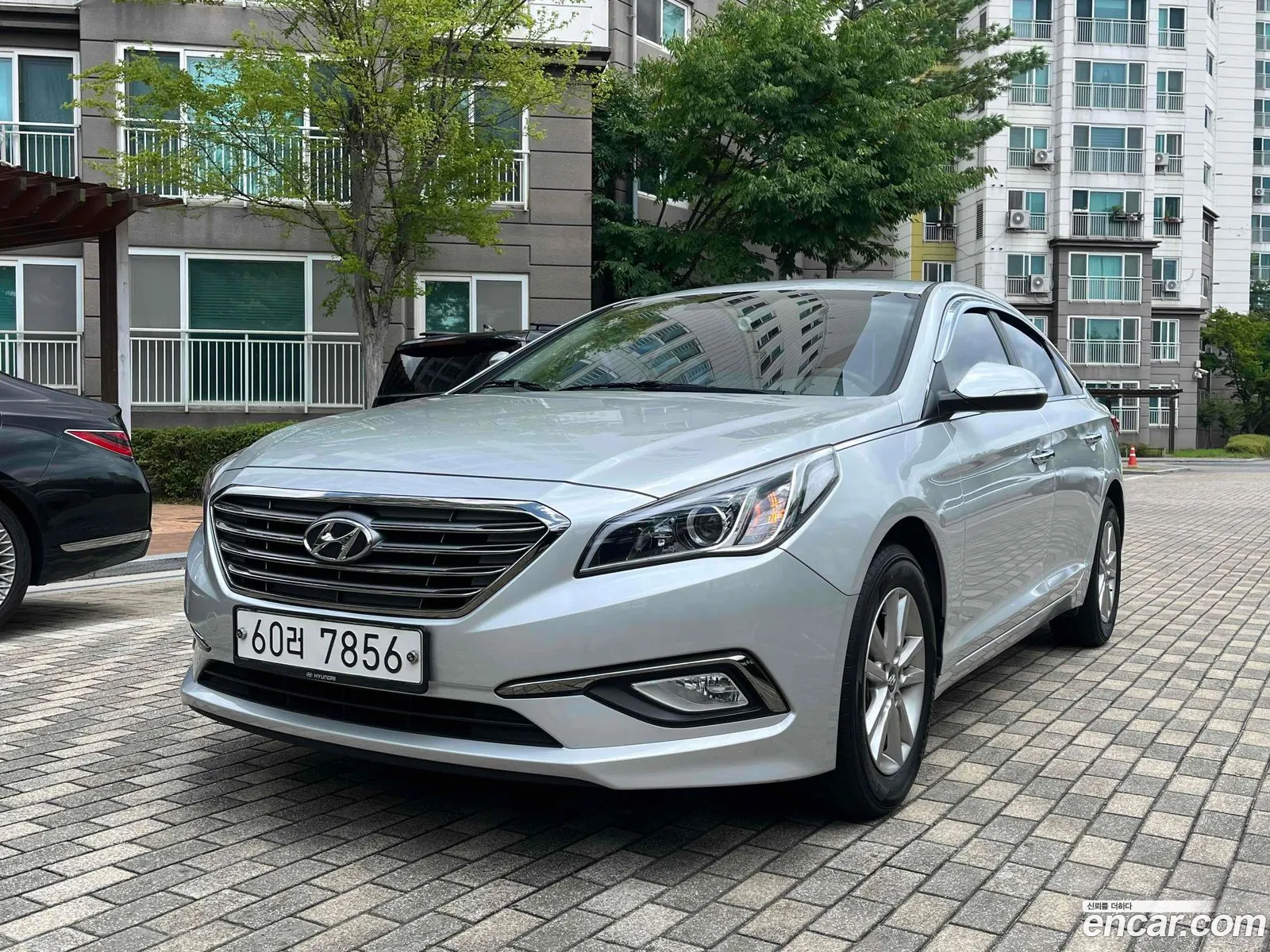 Hyundai LF Sonata 2014 — 17