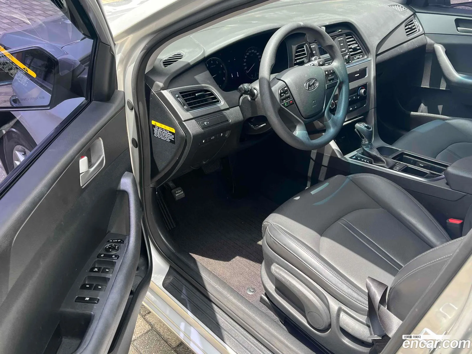 Hyundai LF Sonata 2014 — 10