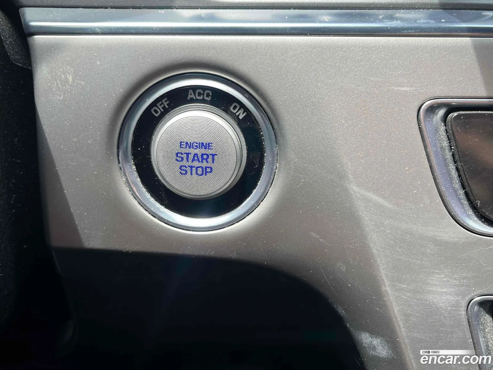 Hyundai LF Sonata 2014 — 12