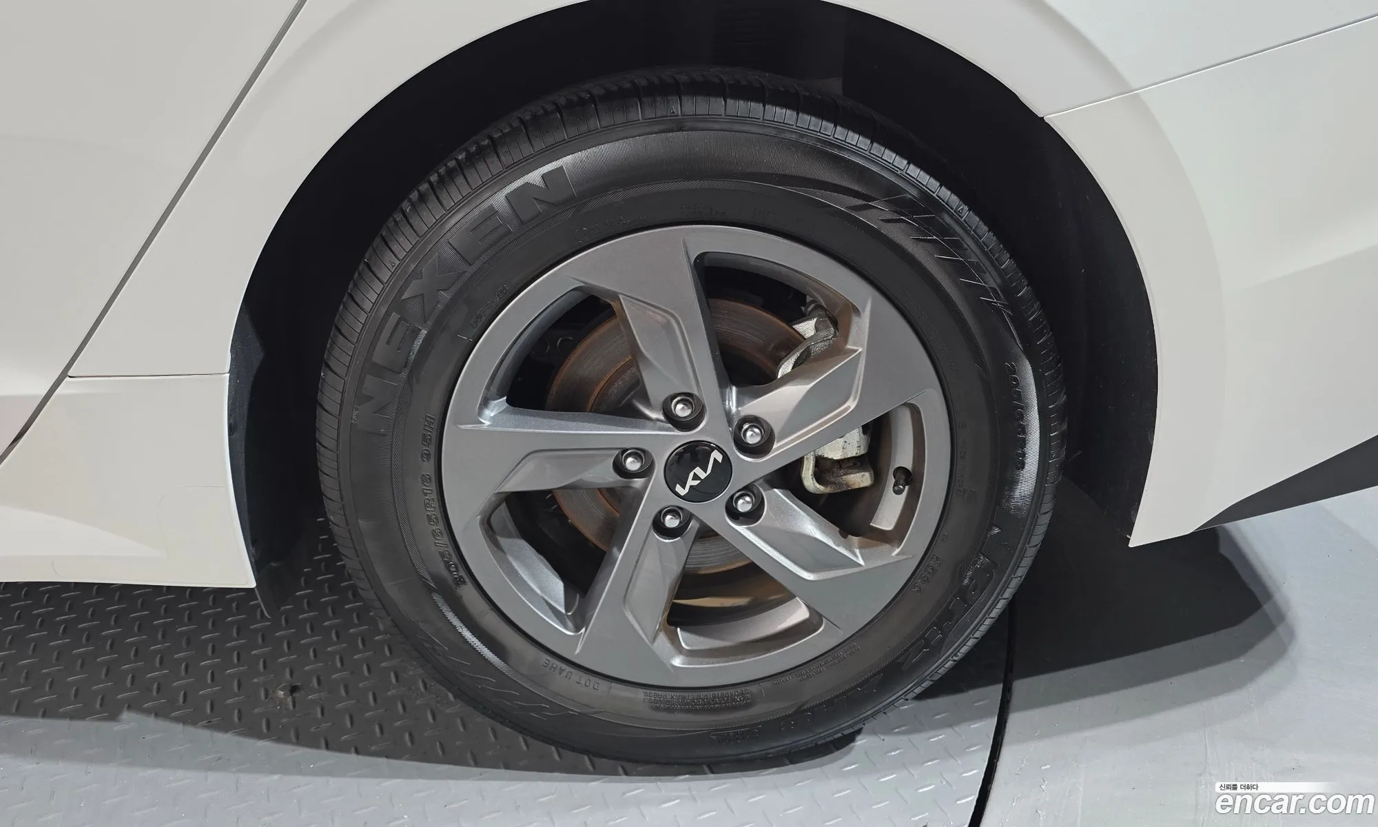 Kia K5 2024 — 23