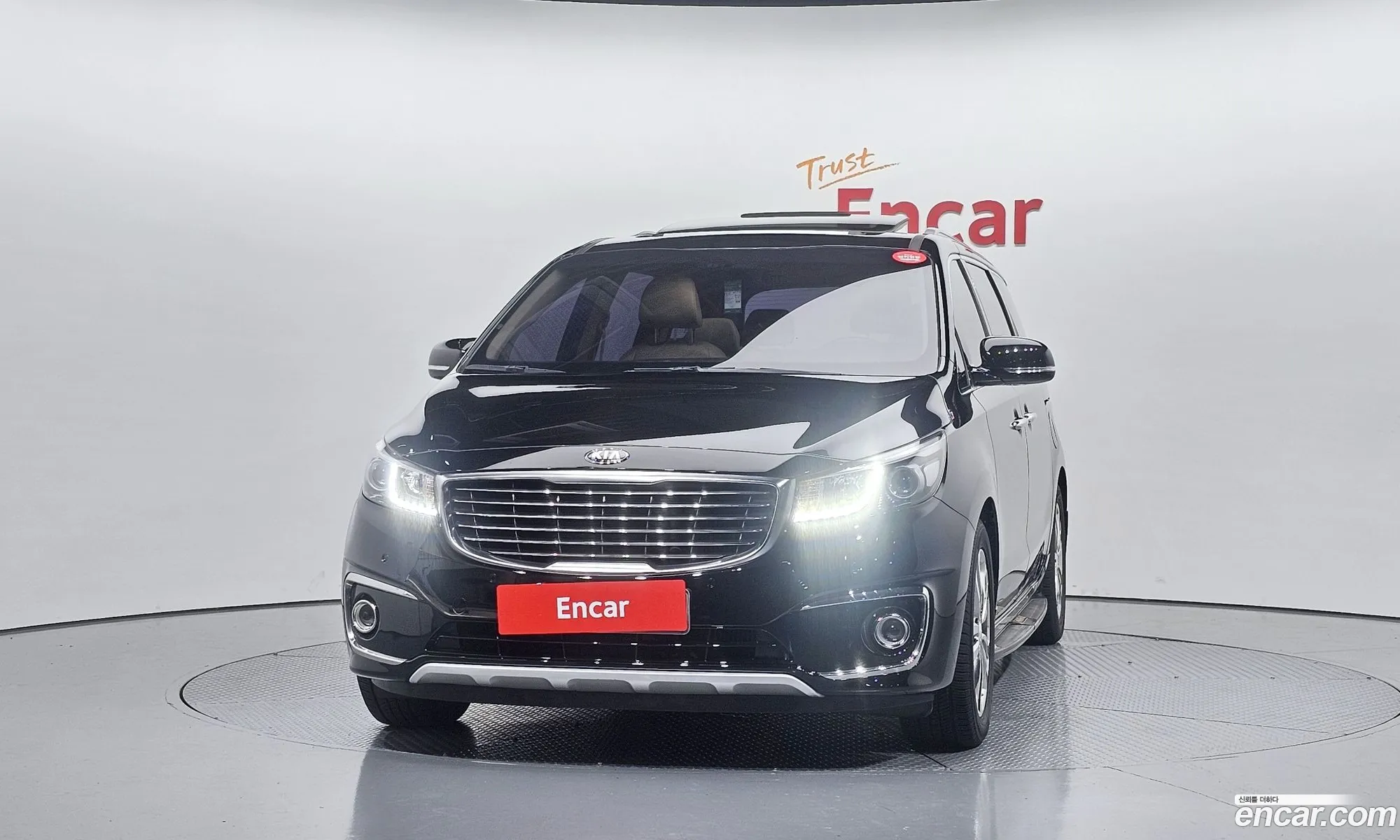 Kia Carnival 2017 — 2