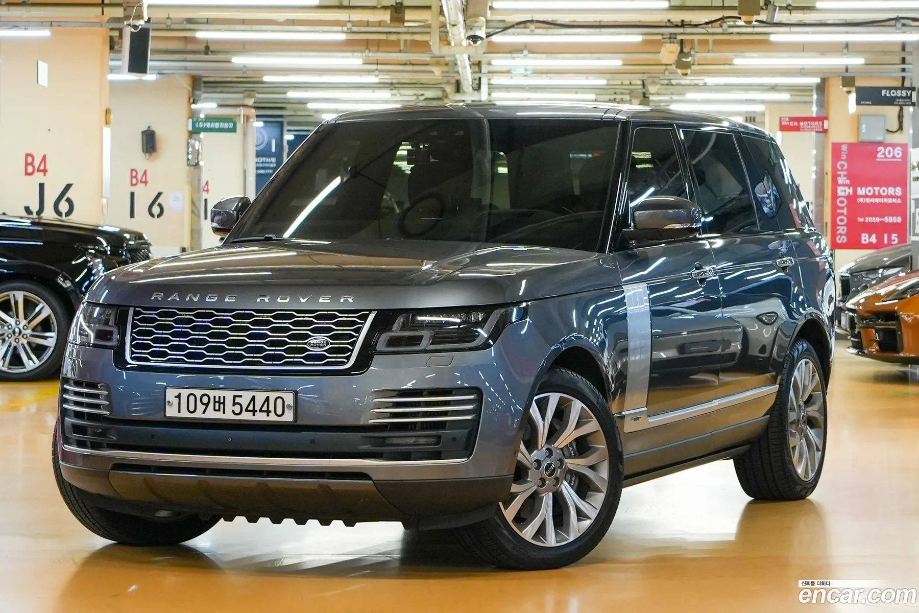 Land Rover Range Rover 2018 — 17