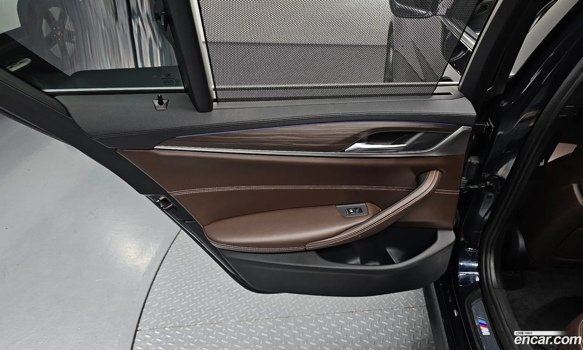 BMW 5 Series 2017 WBAJD9103JG971740 — 3