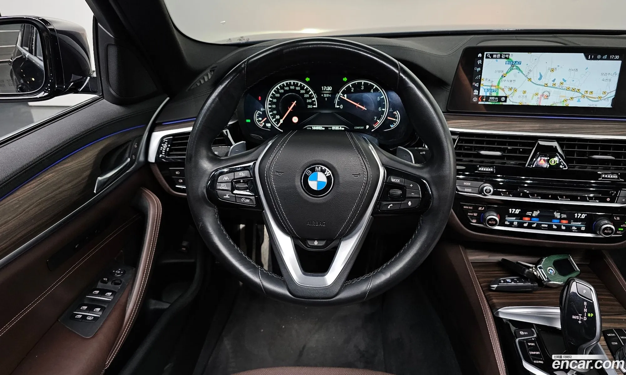 BMW 5 Series 2017 WBAJD9103JG971740 — 32
