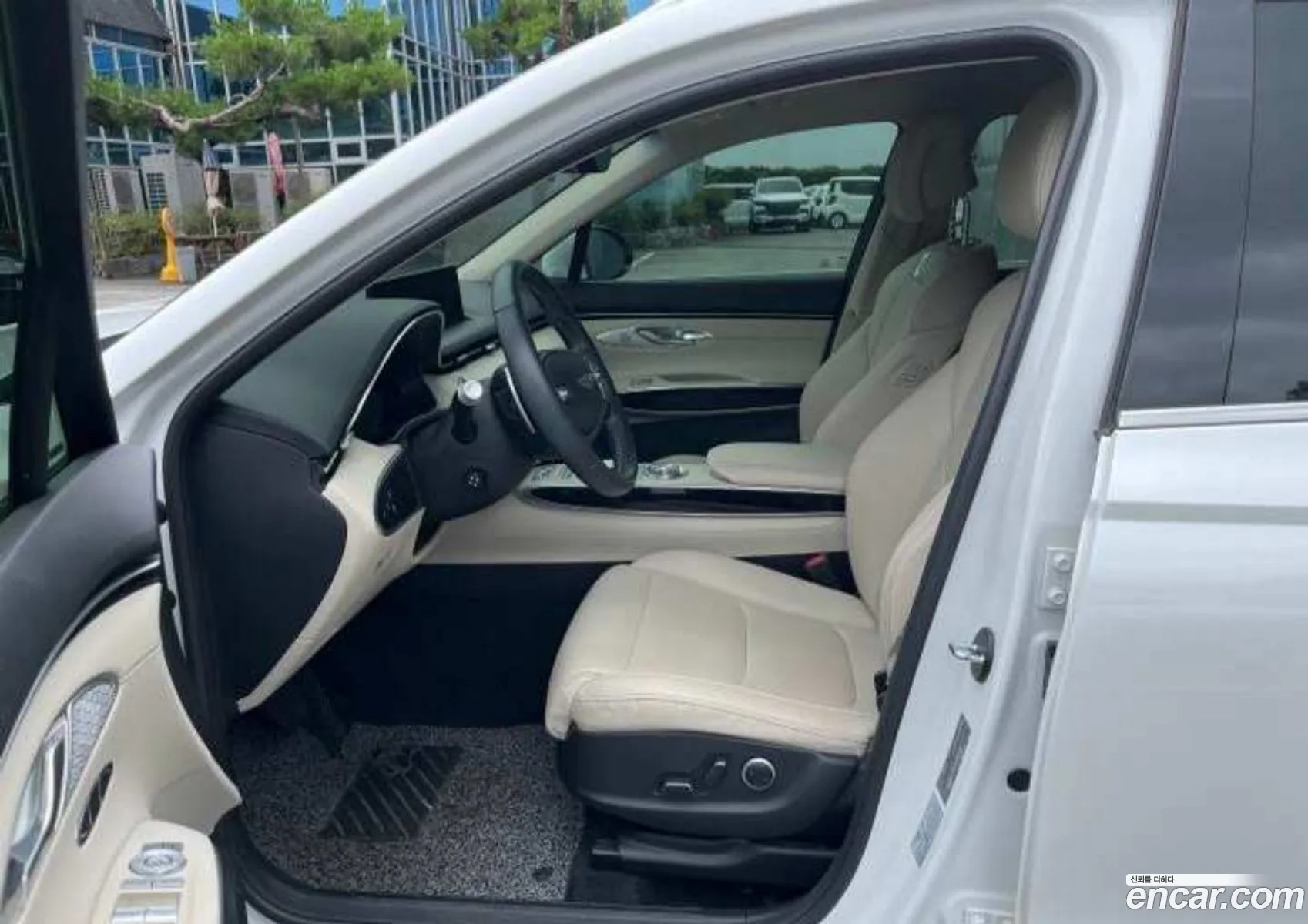 Genesis GV70 2022 — 3
