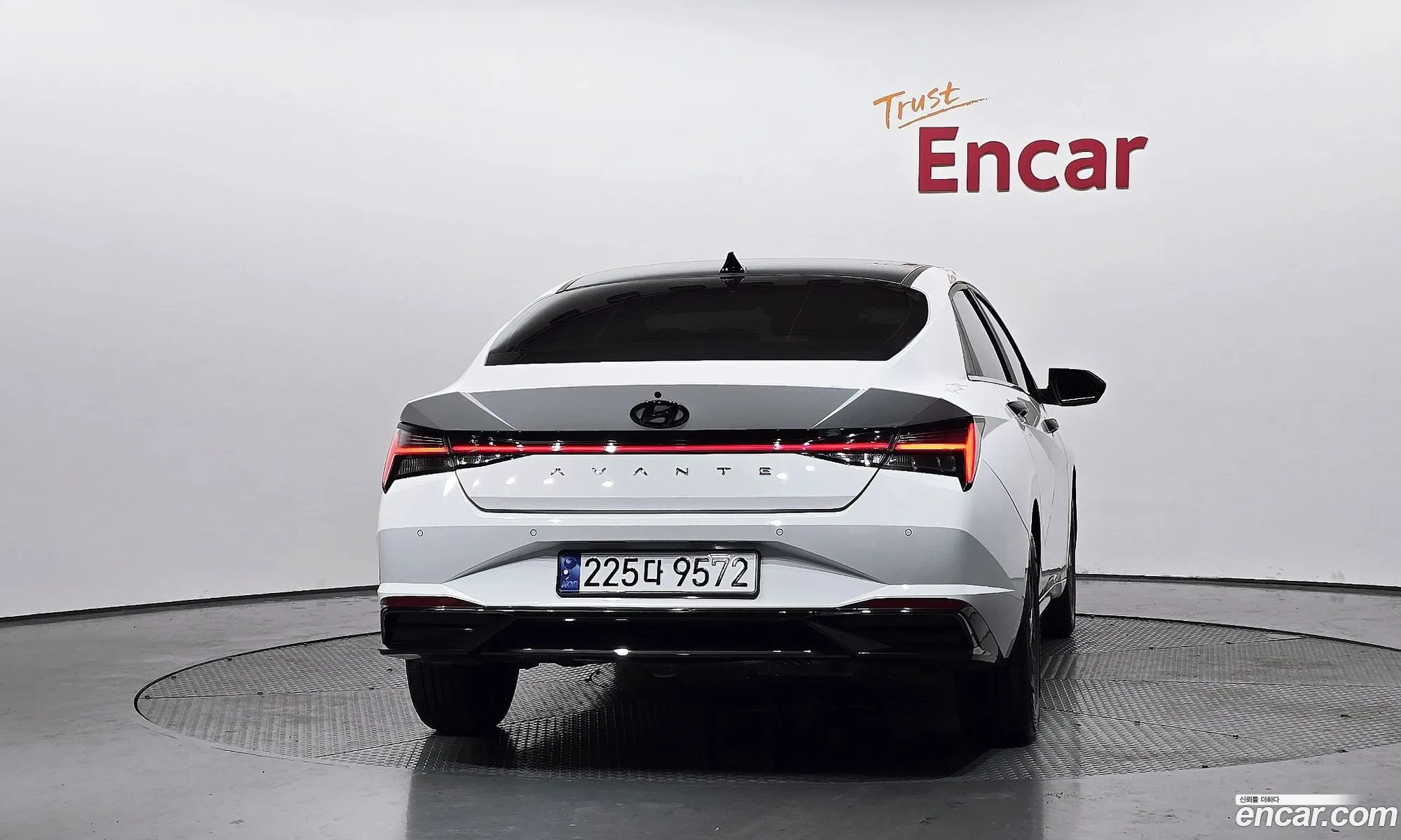 Hyundai Elantra 2022 KMHLR41EEPU408670 — 2