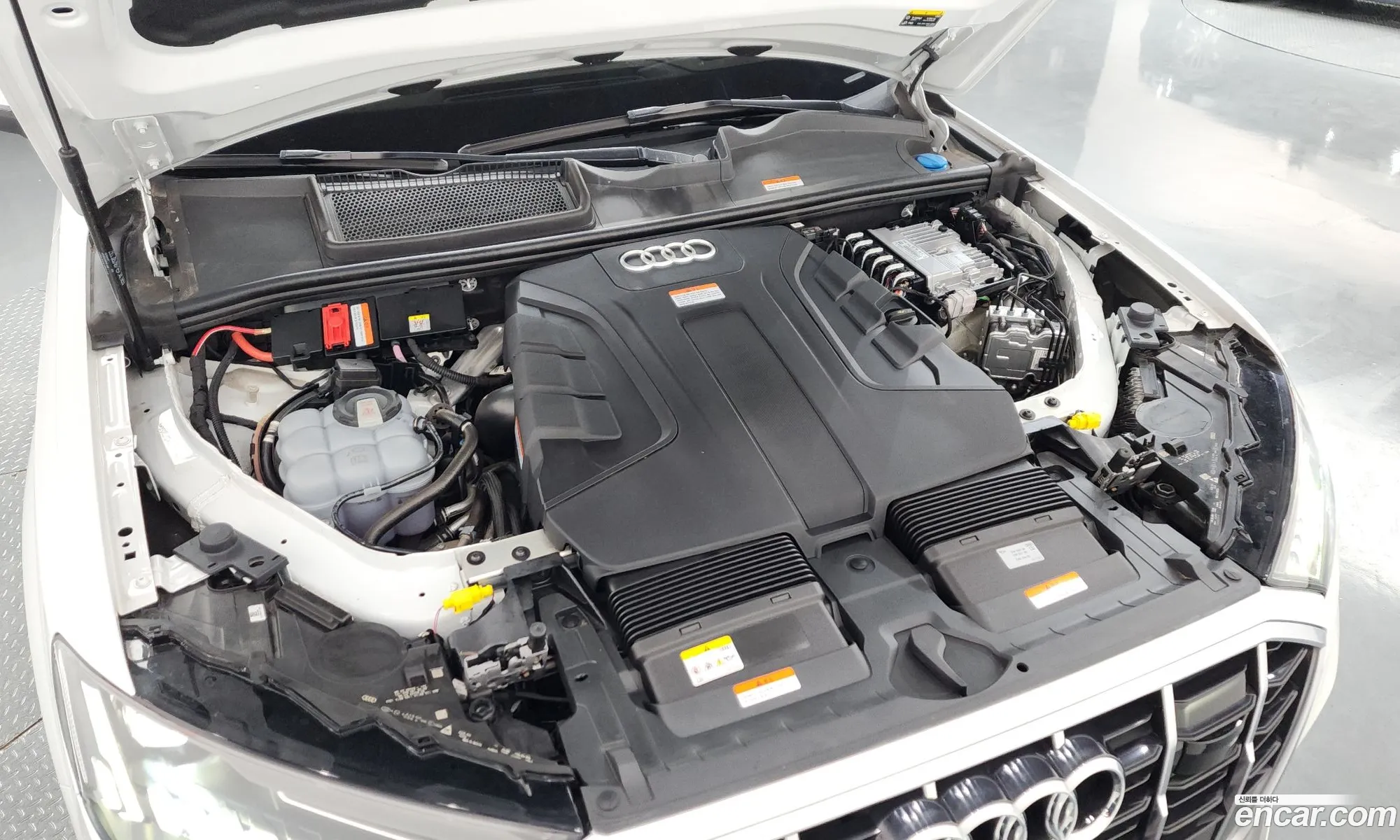 Audi Q7 2023 WAUZZZ4M111111111 — 9