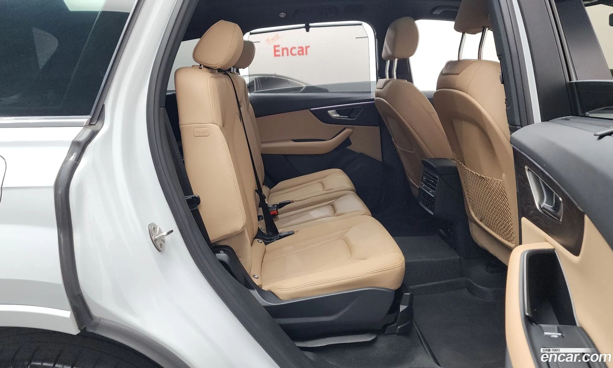 Audi Q7 2023 WAUZZZ4M111111111 — 4