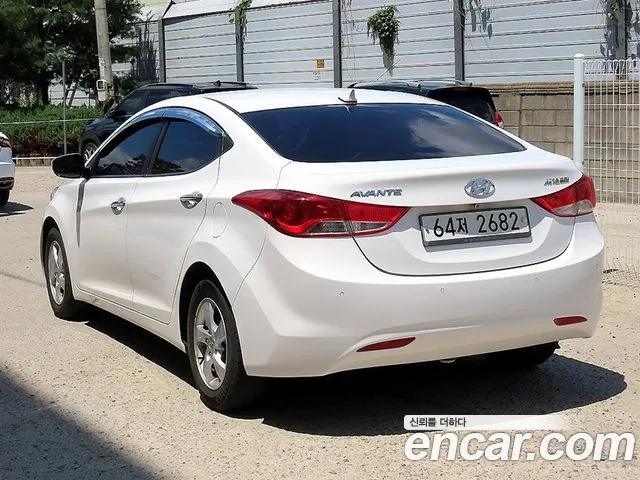 Hyundai Elantra MD 2012 — 15
