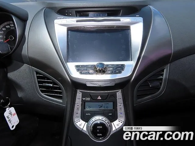 Hyundai Elantra MD 2012 — 11